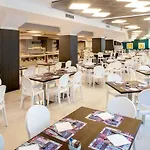 Leonardo Da Vinci Hotel *