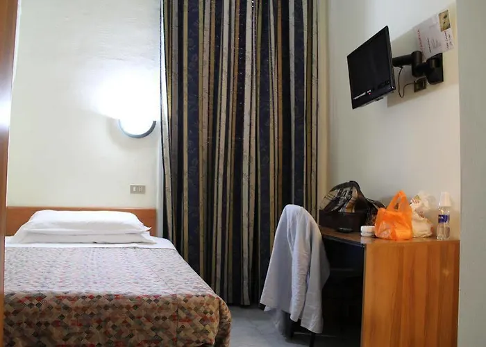 アルベルゴ レオナルド ダ ヴィンチ ミラノ