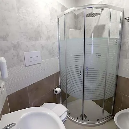 Hotel Leonardo Da Vinci *
