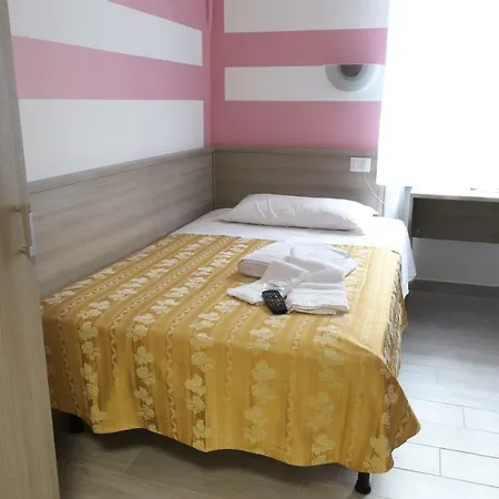 Leonardo Da Vinci Hotell *